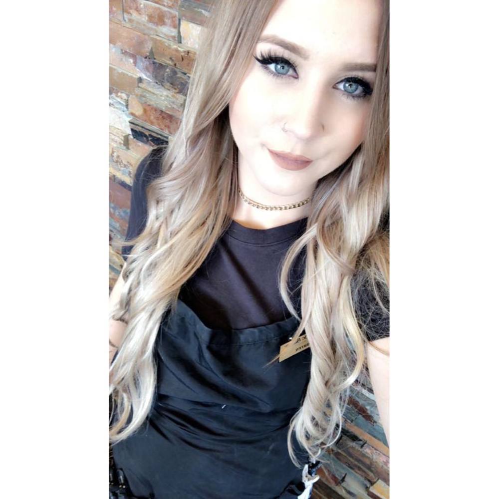☁️Meet your Posher, Lauren☁️